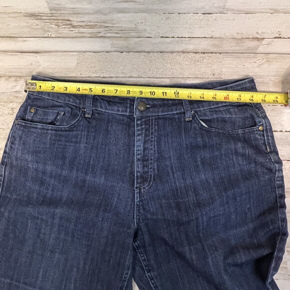 Womens CHICOS Platinum Straight Leg Jeans Size 3 Dark Wash Embroidered Pockets - Picture 10 of 13